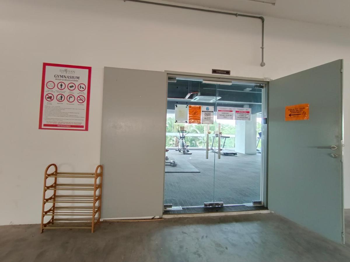 Klia Ehsan Residence Sepang Nilai Greenery 8 Pax Air-Con Экстерьер фото