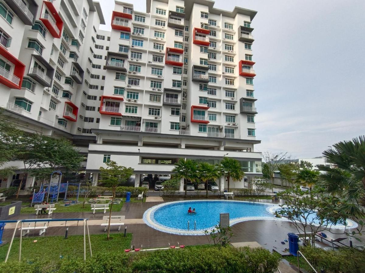 Klia Ehsan Residence Sepang Nilai Greenery 8 Pax Air-Con Экстерьер фото