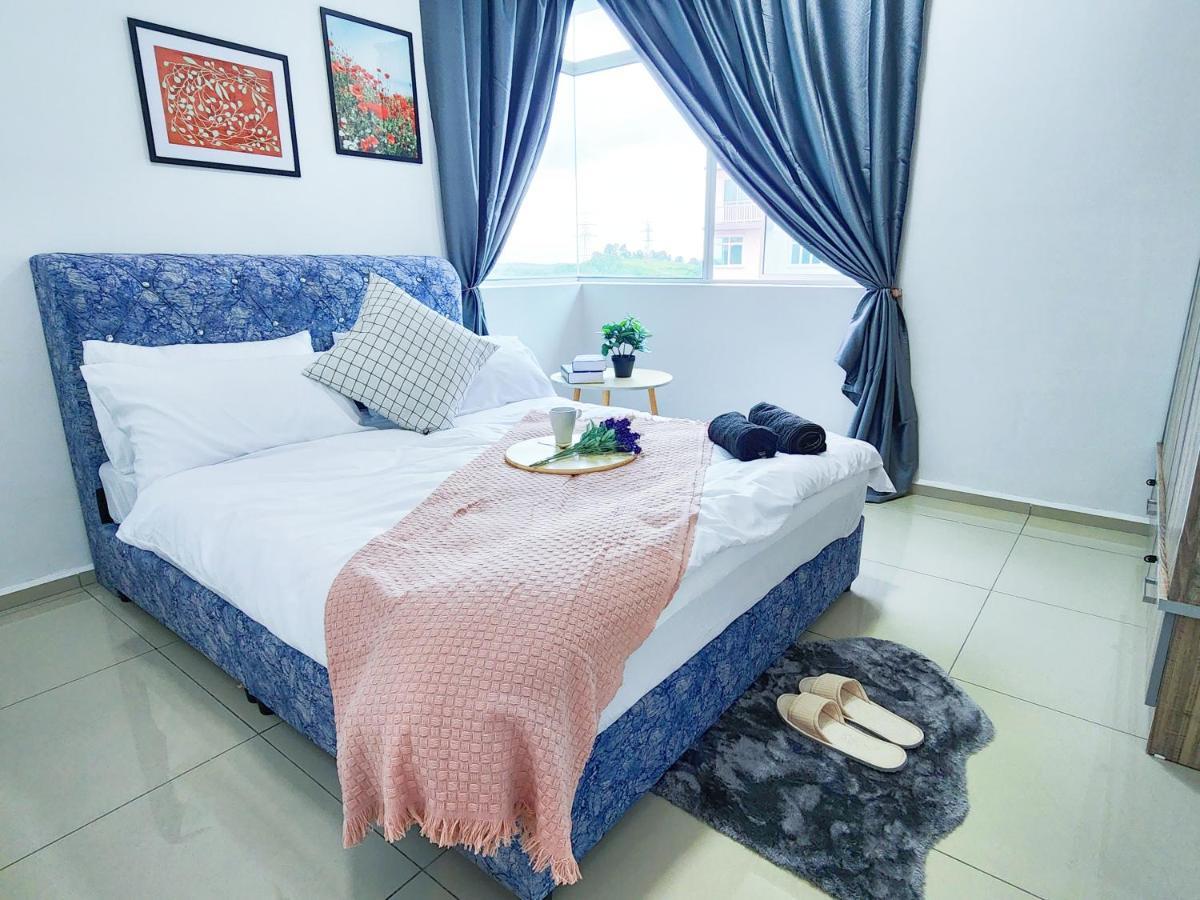 Klia Ehsan Residence Sepang Nilai Greenery 8 Pax Air-Con Экстерьер фото