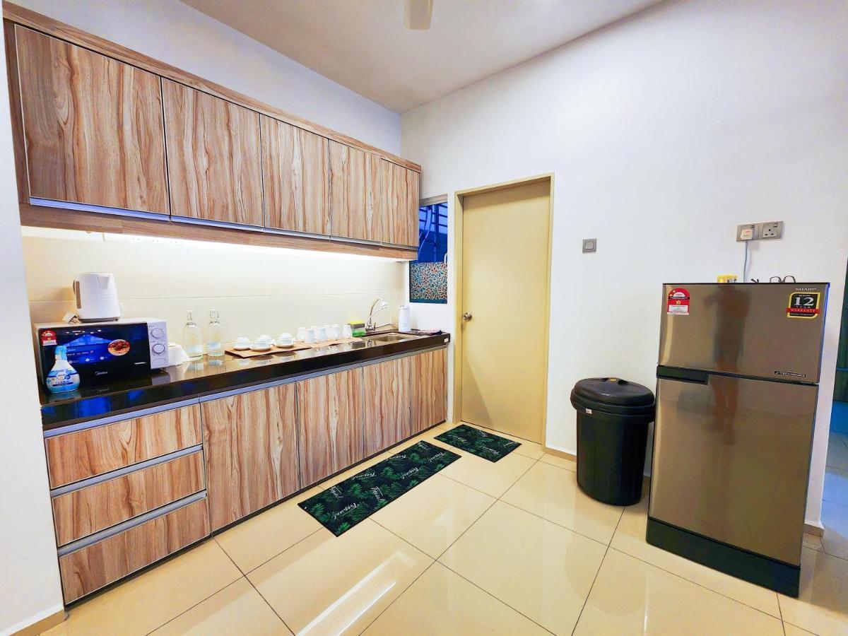 Klia Ehsan Residence Sepang Nilai Greenery 8 Pax Air-Con Экстерьер фото