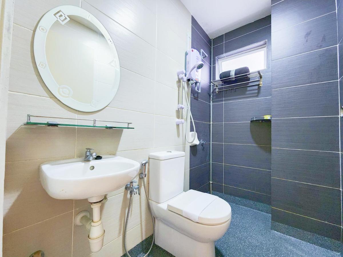 Klia Ehsan Residence Sepang Nilai Greenery 8 Pax Air-Con Экстерьер фото
